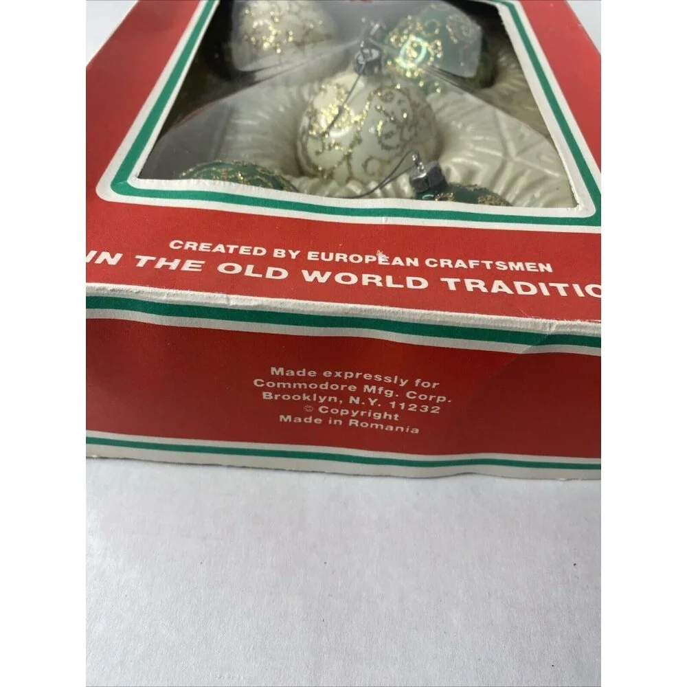 Vintage Commodore Mfg Christmas Ornaments Bulbs Original Box Romania Green White